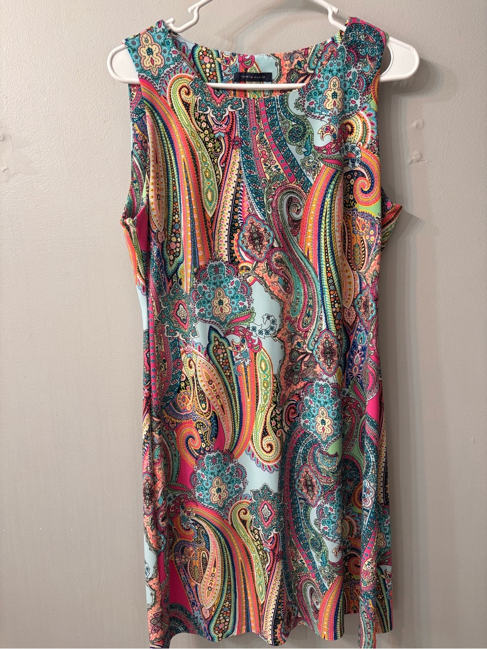 Tommy Hilfiger Sleeveless Paisley Print Shift dress - Multicolor